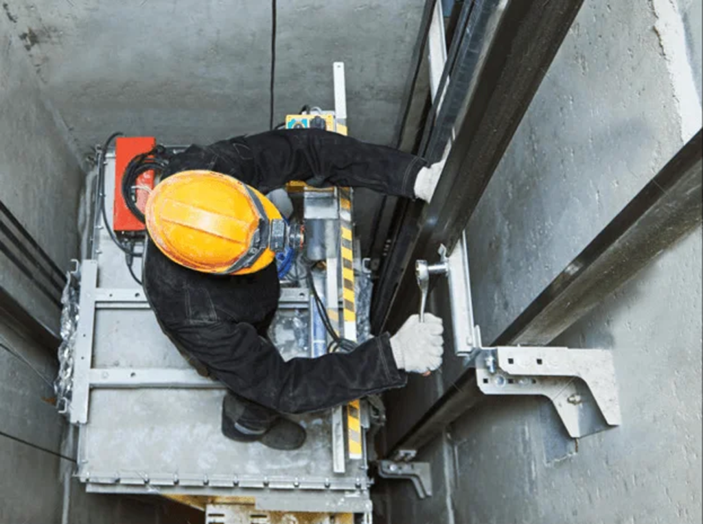 شركة الركائز الخالدة لتركيب المصاعد في مسقط – نرتقي بك إلى قمة الراحة والأمان